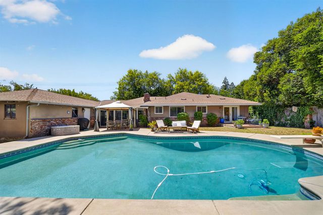 5098 N Del Mar Avenue, Fresno, CA 93704