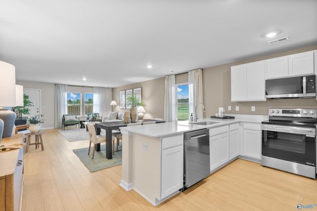 182 Labrador Lane, Harvest, AL 35749