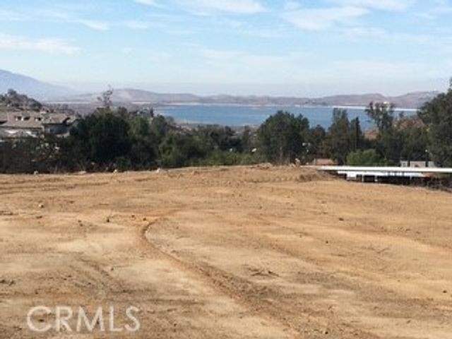 20855 Villa Knoll Drive, Lake Mathews, CA 92570