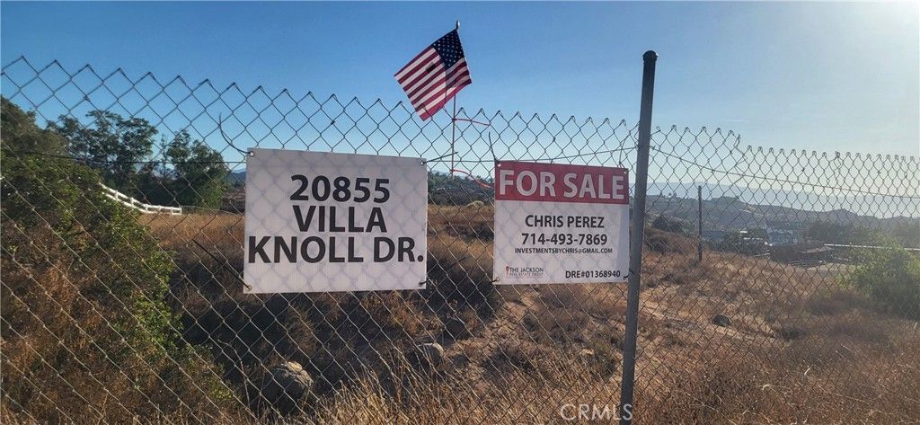 20855 Villa Knoll Drive, Lake Mathews, CA 92570