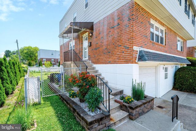 2225 CONWELL AVE, Philadelphia, PA 19115