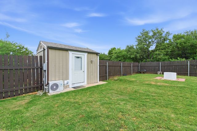 2926 Paluxy Trail, Granbury, TX 76048