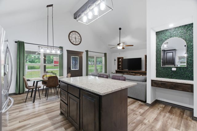 2926 Paluxy Trail, Granbury, TX 76048