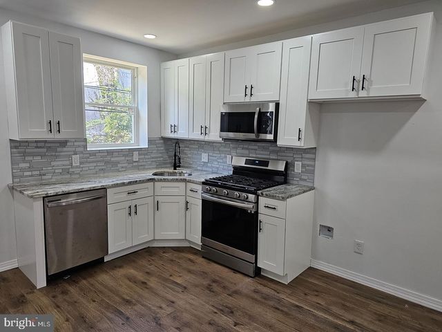 1040 S 56TH ST, Philadelphia, PA 19143