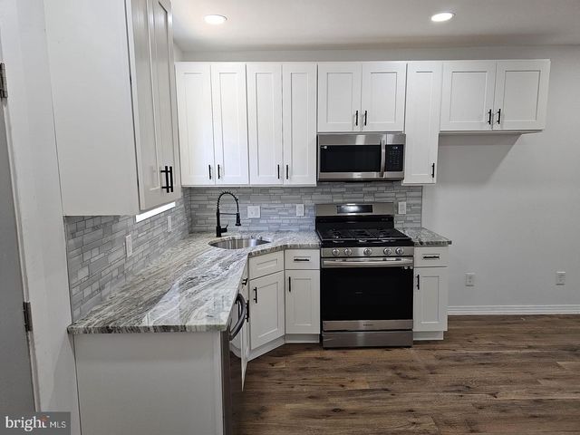 1040 S 56TH ST, Philadelphia, PA 19143