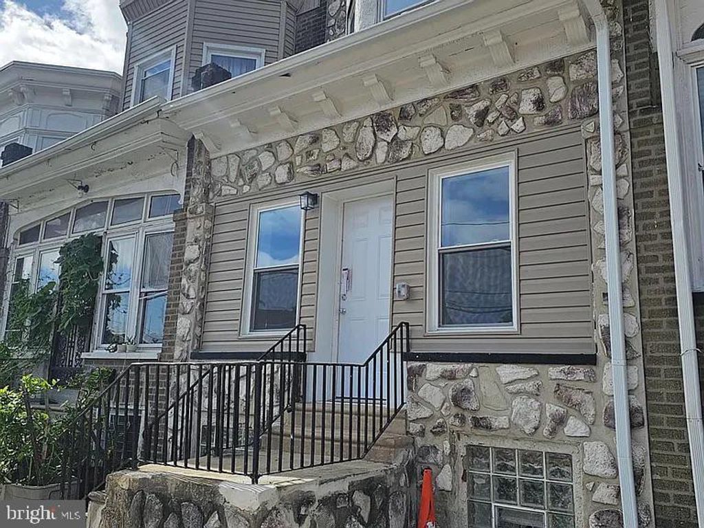1040 S 56TH ST, Philadelphia, PA 19143