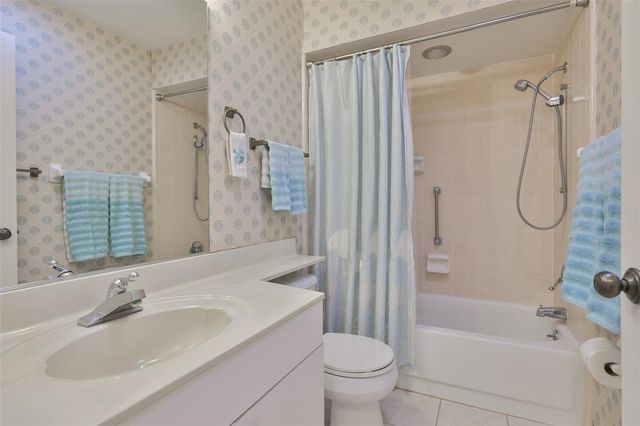 1713 HAMMERSMITH DRIVE, Sun City Center, FL 33573