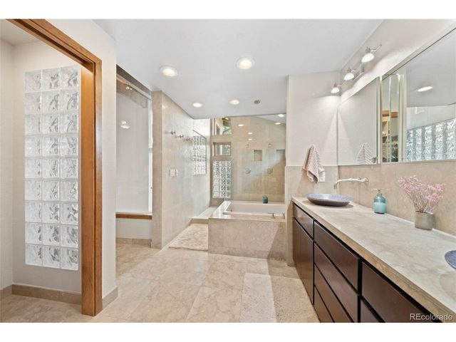 2736 Hiwan Dr, Evergreen, CO 80439