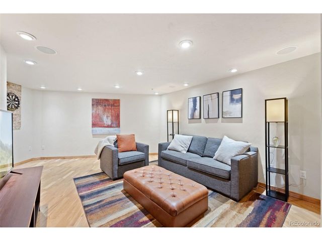 2736 Hiwan Dr, Evergreen, CO 80439