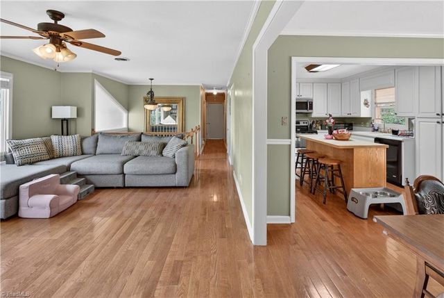 128 Burnley Lane, Mount Airy, NC 27030