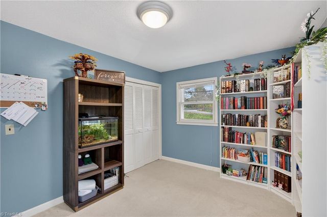 128 Burnley Lane, Mount Airy, NC 27030