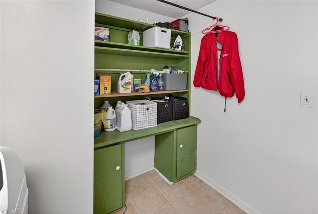 128 Burnley Lane, Mount Airy, NC 27030