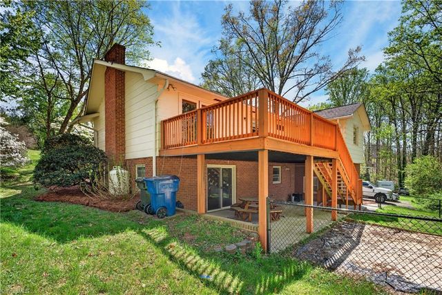 128 Burnley Lane, Mount Airy, NC 27030
