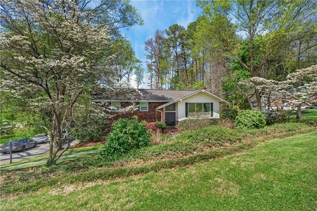 128 Burnley Lane, Mount Airy, NC 27030