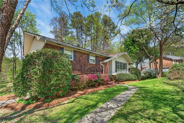 128 Burnley Lane, Mount Airy, NC 27030