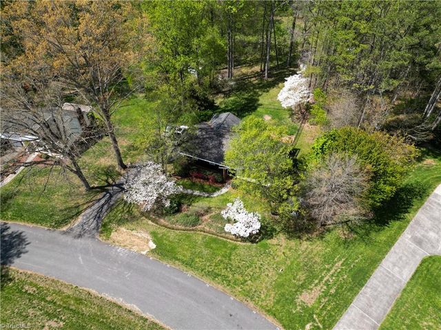 128 Burnley Lane, Mount Airy, NC 27030
