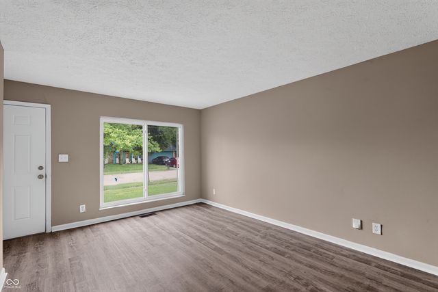 9514 Pepperidge Drive, Indianapolis, IN 46235