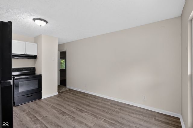 9514 Pepperidge Drive, Indianapolis, IN 46235
