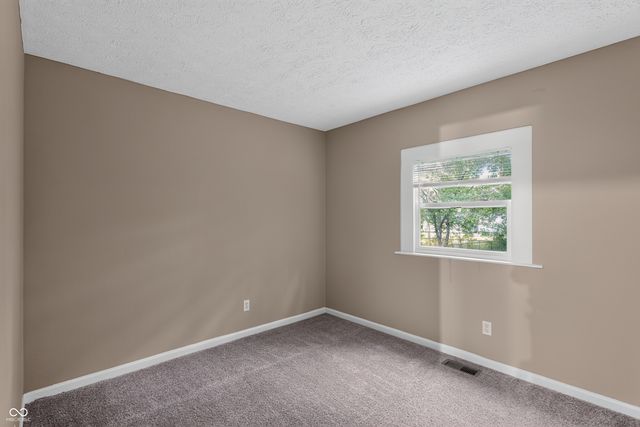 9514 Pepperidge Drive, Indianapolis, IN 46235