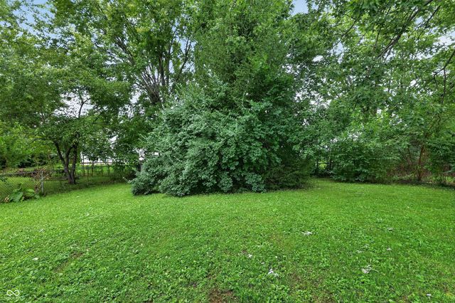 9514 Pepperidge Drive, Indianapolis, IN 46235