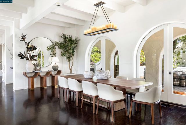 4377 Warm Springs Rd, Glen Ellen, CA 95442