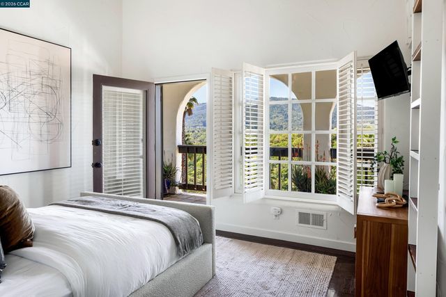 4377 Warm Springs Rd, Glen Ellen, CA 95442