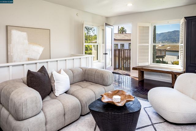 4377 Warm Springs Rd, Glen Ellen, CA 95442