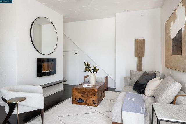 4377 Warm Springs Rd, Glen Ellen, CA 95442