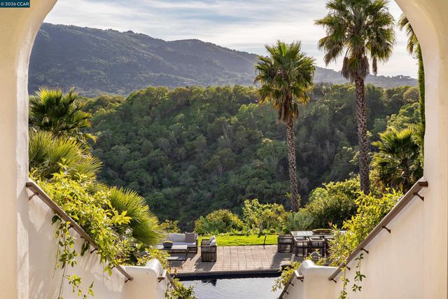 4377 Warm Springs Rd, Glen Ellen, CA 95442