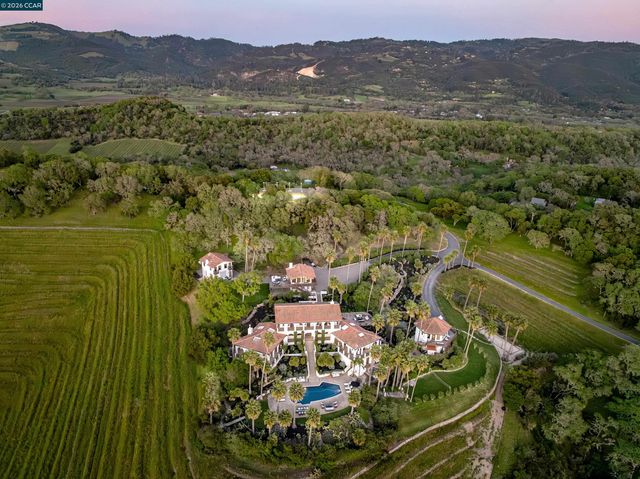 4377 Warm Springs Rd, Glen Ellen, CA 95442