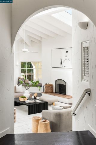 4377 Warm Springs Rd, Glen Ellen, CA 95442