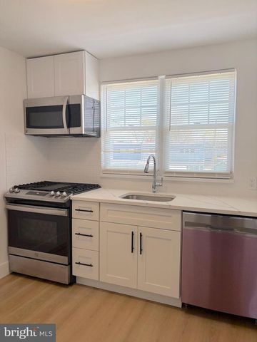 12157 ASTER RD, Philadelphia, PA 19154