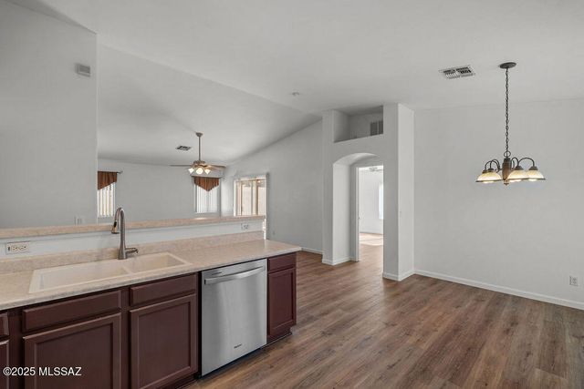 8838 E Mountain Spring Drive, Tucson, AZ 85747