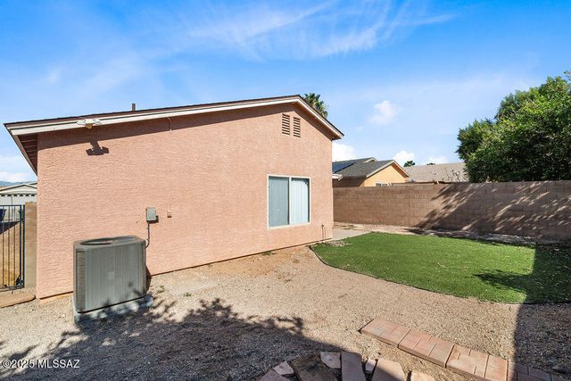 8838 E Mountain Spring Drive, Tucson, AZ 85747