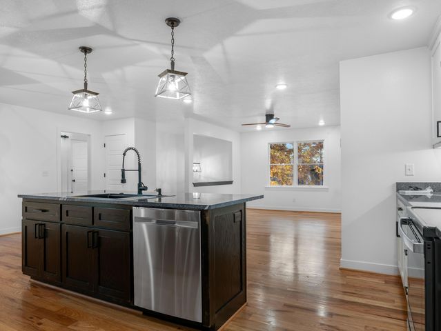 705 S Clay Street, Nevada, MO 64772