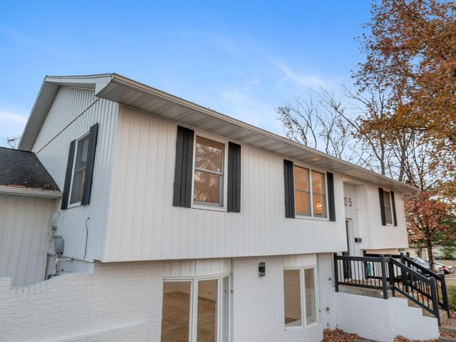 705 S Clay Street, Nevada, MO 64772