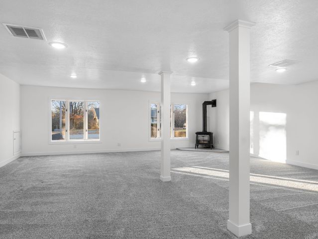 705 S Clay Street, Nevada, MO 64772