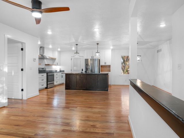 705 S Clay Street, Nevada, MO 64772