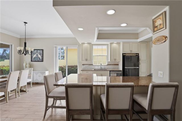 8767 Ferrara CT, Naples, FL 34114