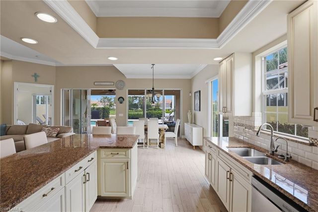 8767 Ferrara CT, Naples, FL 34114