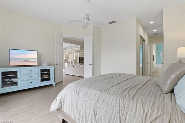 8767 Ferrara CT, Naples, FL 34114