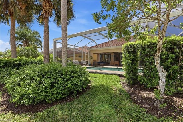 8767 Ferrara CT, Naples, FL 34114