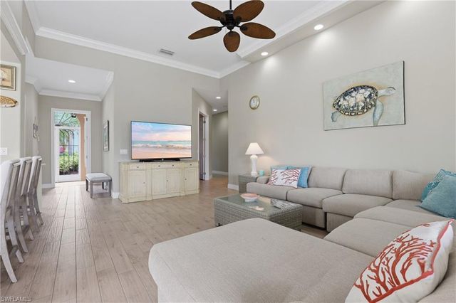 8767 Ferrara CT, Naples, FL 34114