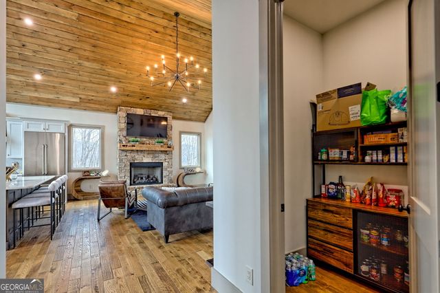 804 Settlers Ridge Road, Ellijay, GA 30540