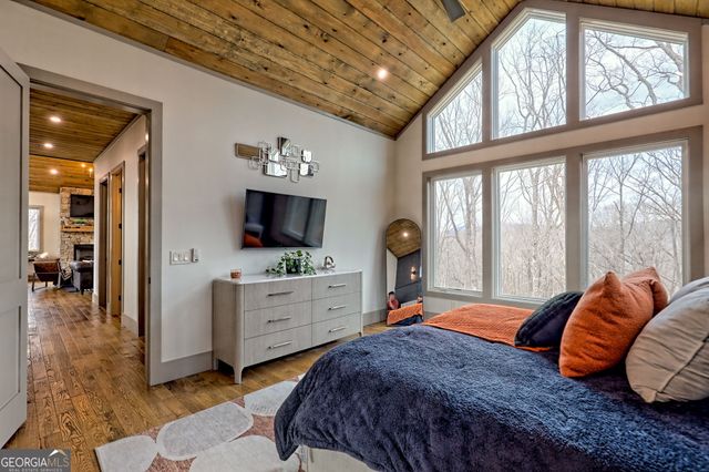 804 Settlers Ridge Road, Ellijay, GA 30540