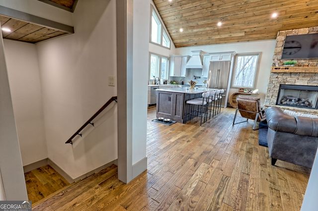 804 Settlers Ridge Road, Ellijay, GA 30540