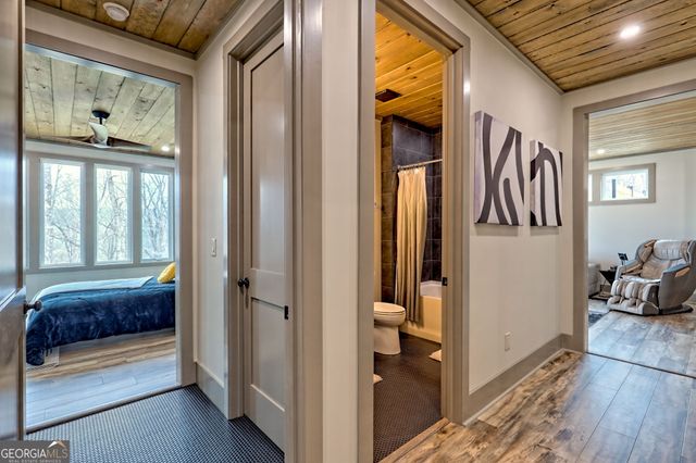 804 Settlers Ridge Road, Ellijay, GA 30540