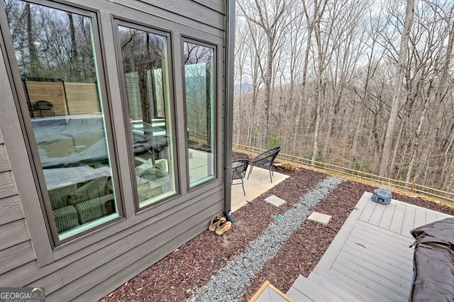 804 Settlers Ridge Road, Ellijay, GA 30540