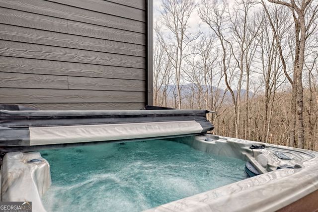 804 Settlers Ridge Road, Ellijay, GA 30540