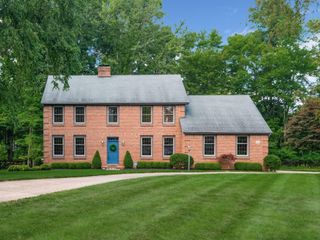 6687 Hawksnest Court, Westerville, OH 43082